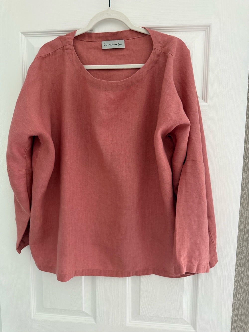 Love and Confuse Coral Linen Blend Women's Blouse - Picture 2 of 6